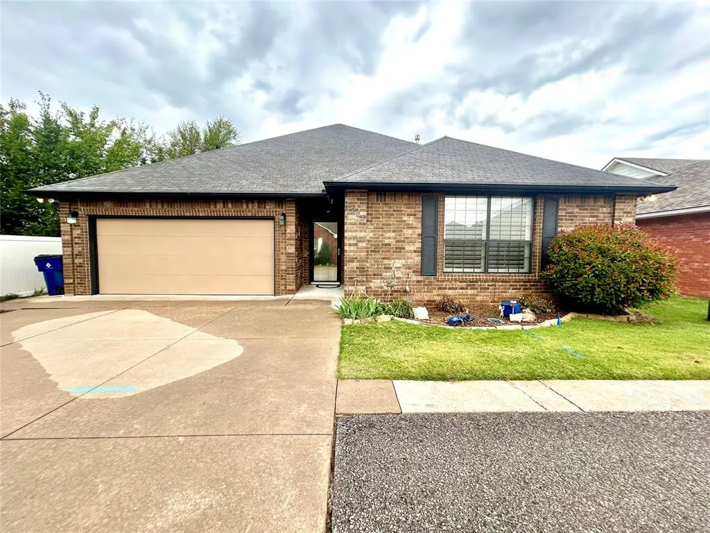 Front exterior — 1225 Cedar Creek Court, Guthrie, OK 73044