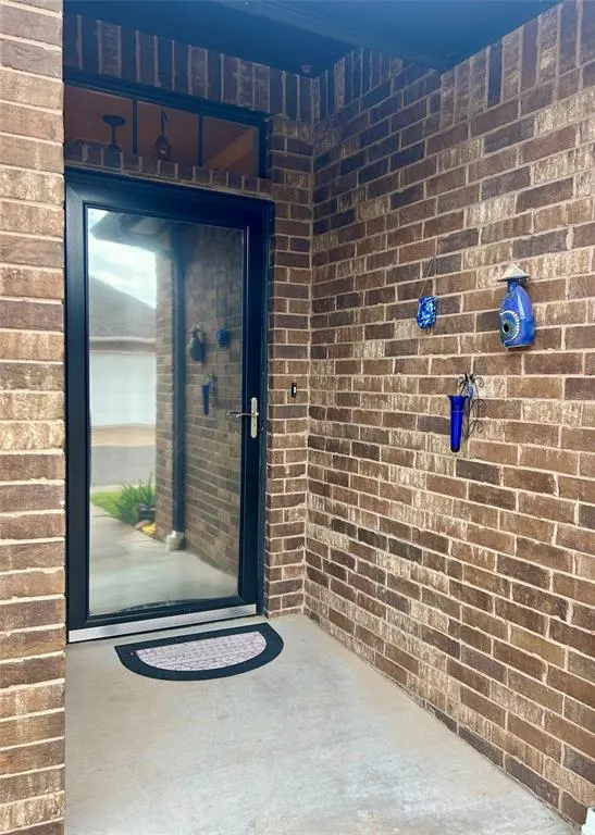 Photo 2 — 1225 Cedar Creek Court, Guthrie, OK 73044