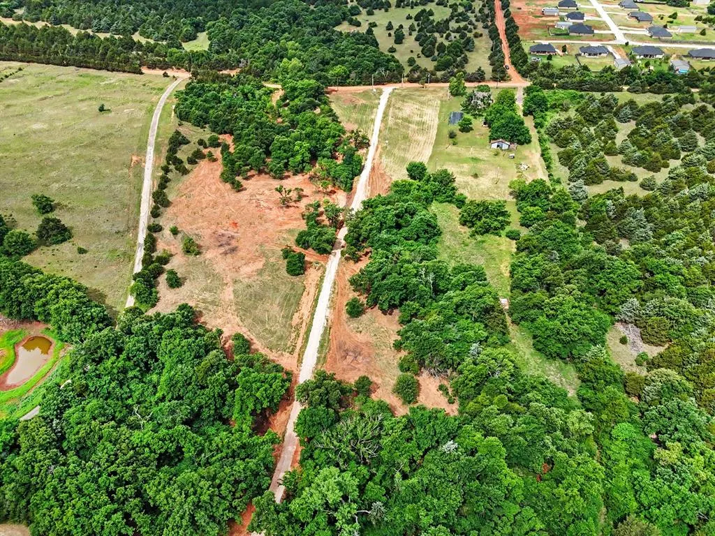 Photo 9 — 7317 Redbud Trail, Guthrie, OK 73044
