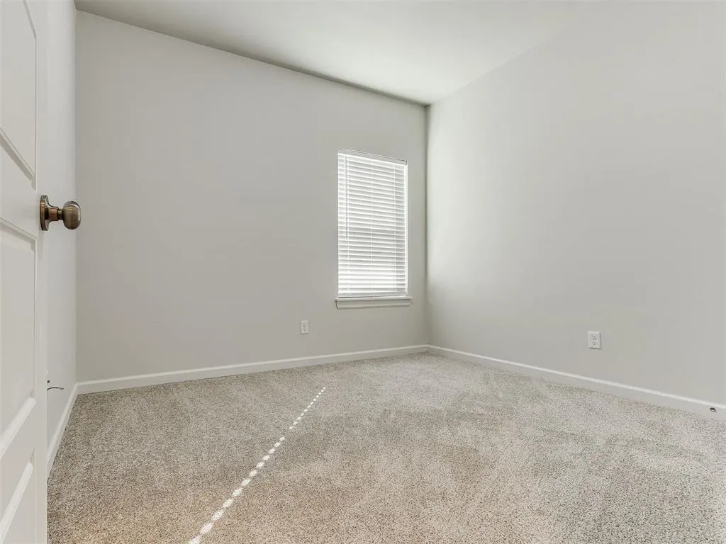 Photo 33 — 108 W 4th Street, Arcadia, OK 73007