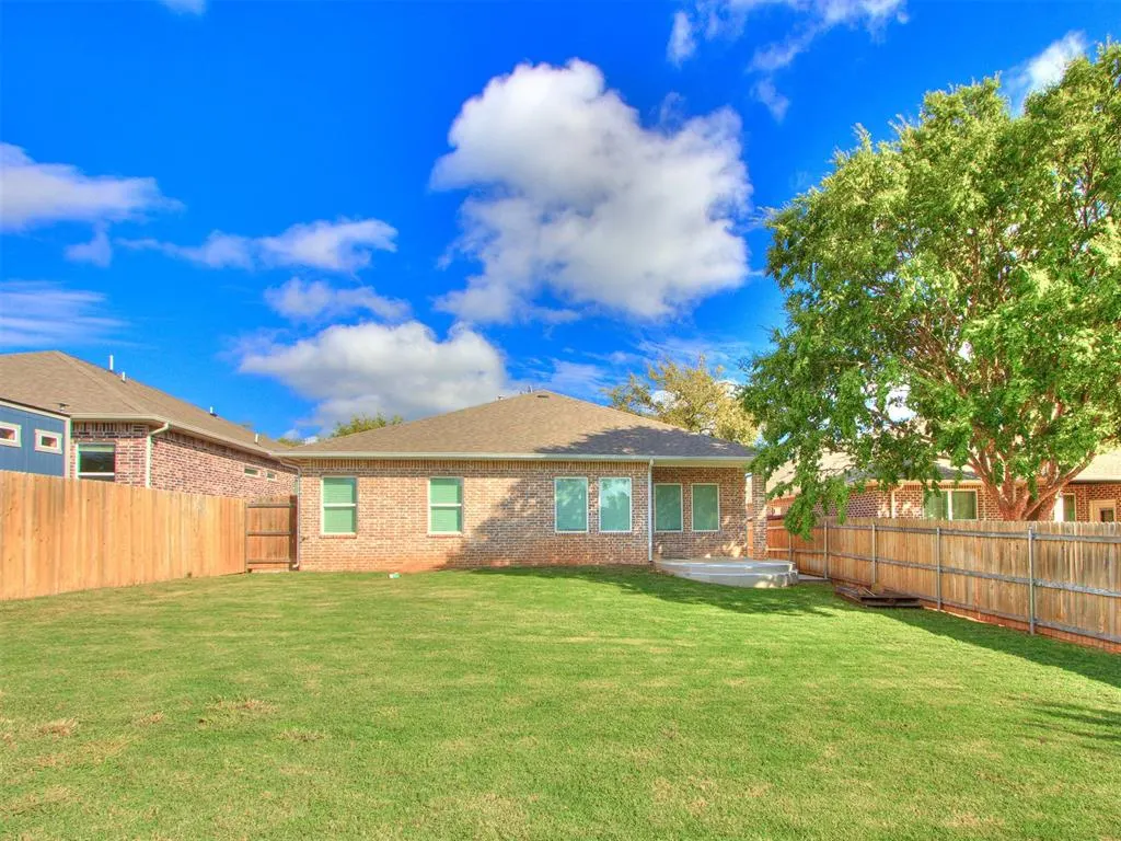 Photo 38 — 108 W 4th Street, Arcadia, OK 73007