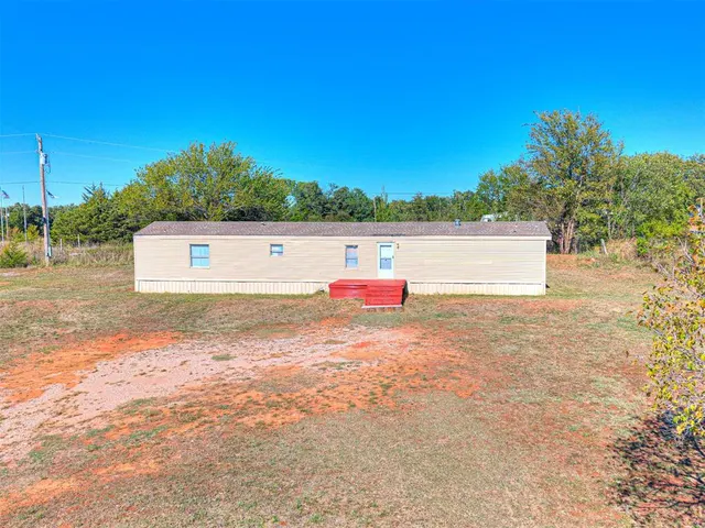 Photo 2 — 2650 Woodbury Place, Guthrie, OK 73044