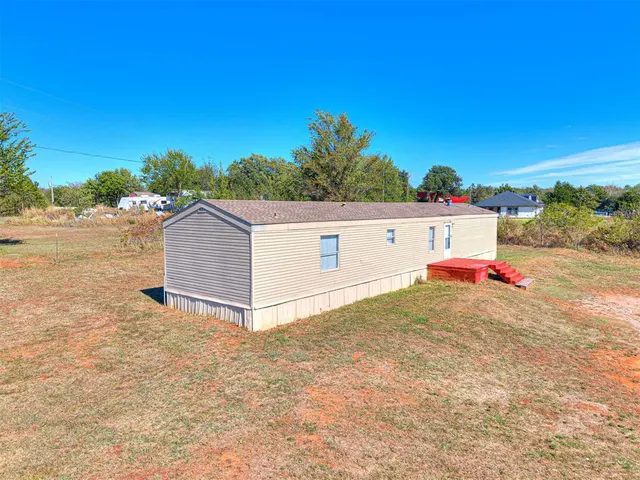 Photo 3 — 2650 Woodbury Place, Guthrie, OK 73044