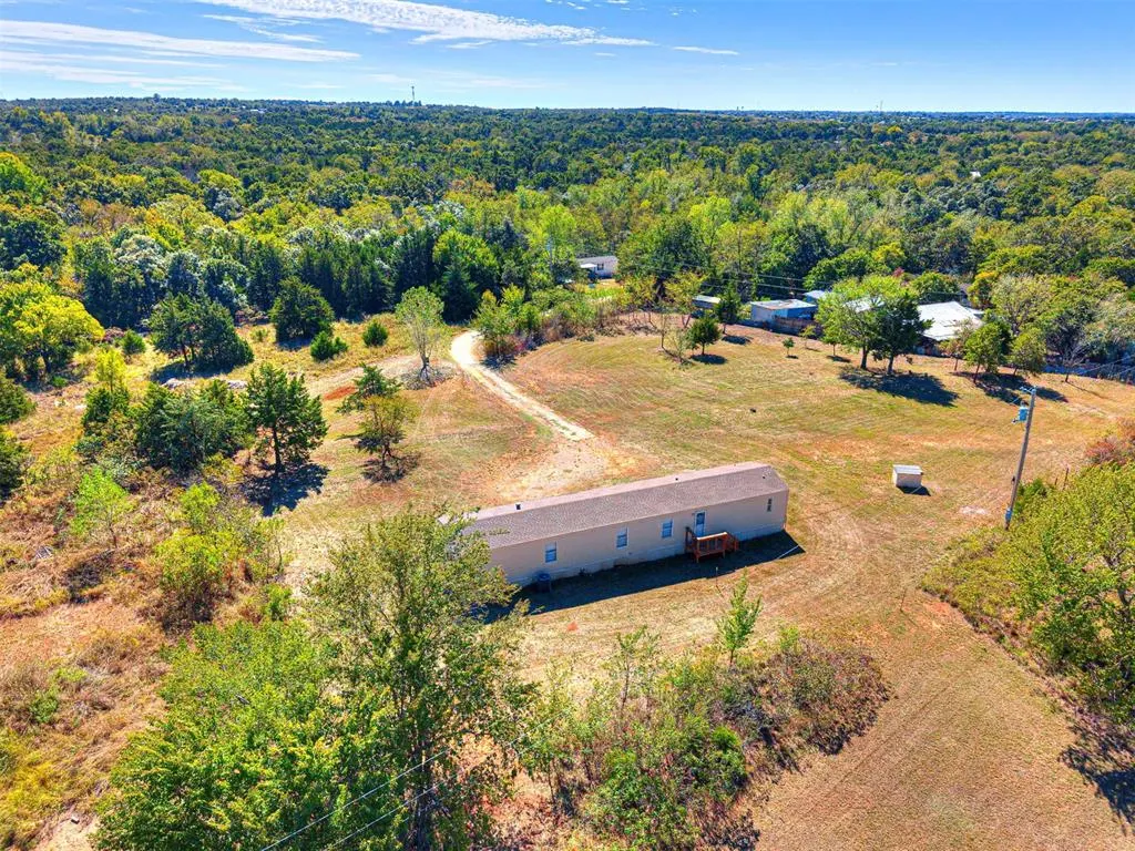 Photo 4 — 2650 Woodbury Place, Guthrie, OK 73044