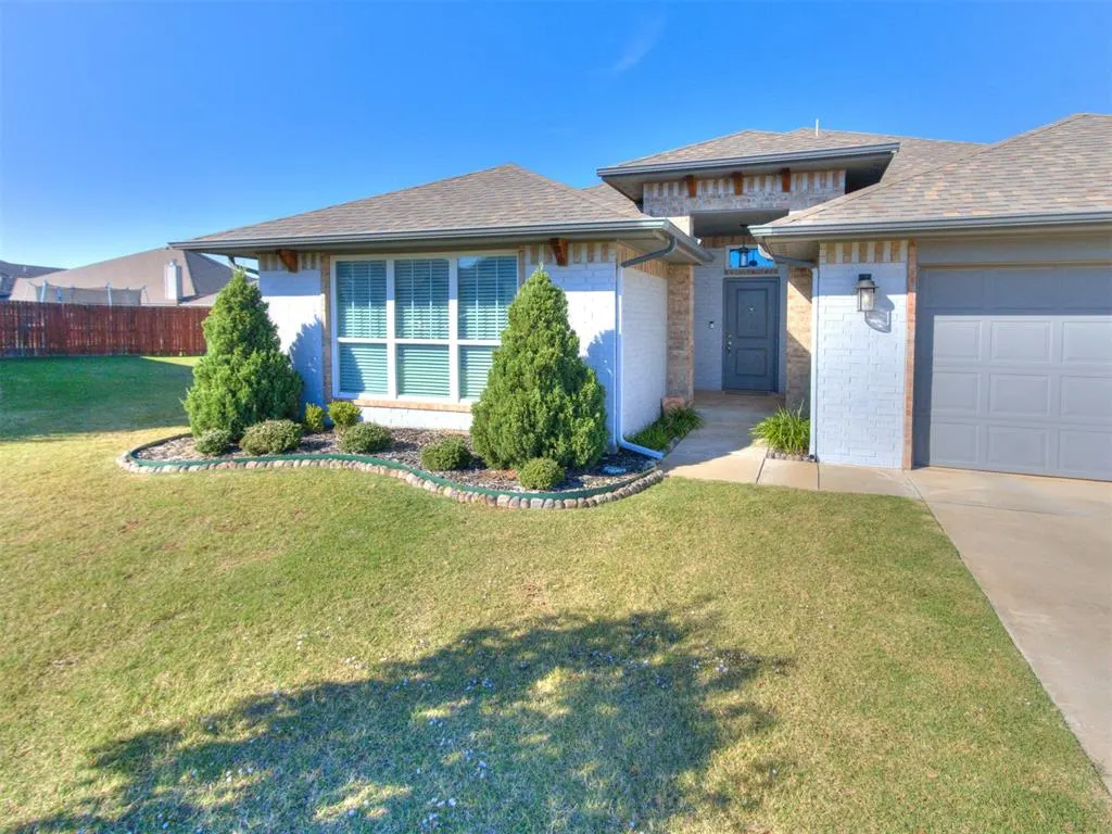 Photo 2 — 2965 NW 184th Terrace, Edmond, OK 73012