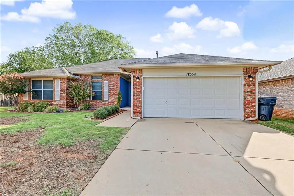 Photo 3 — 17308 N Crab Apple Place, Oklahoma City, OK 73012