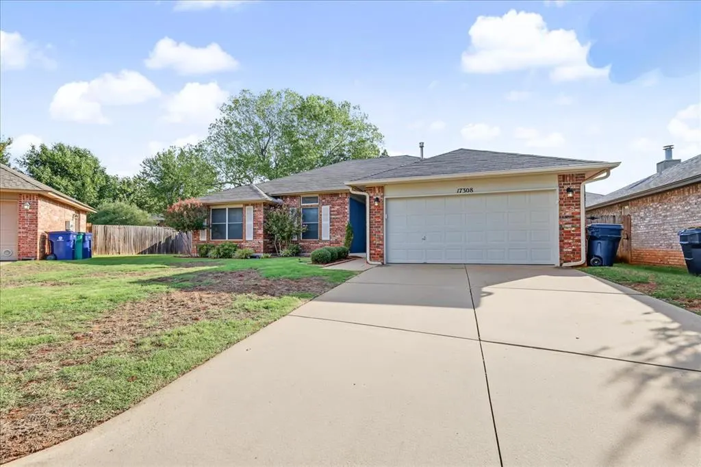 Photo 5 — 17308 N Crab Apple Place, Oklahoma City, OK 73012