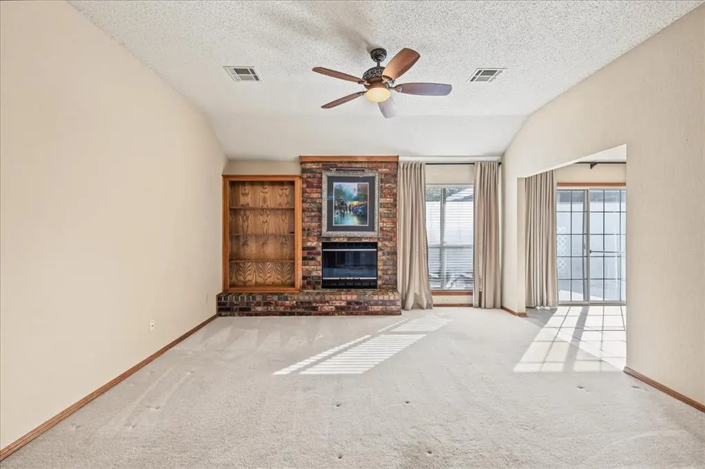 Photo 12 — 17308 N Crab Apple Place, Oklahoma City, OK 73012