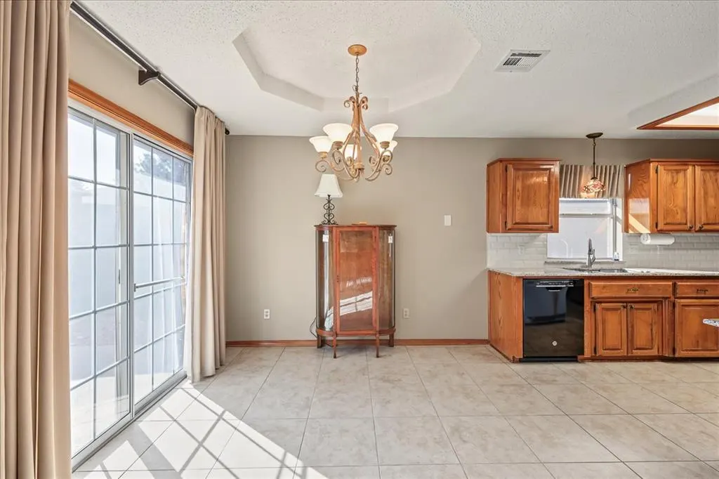 Photo 17 — 17308 N Crab Apple Place, Oklahoma City, OK 73012