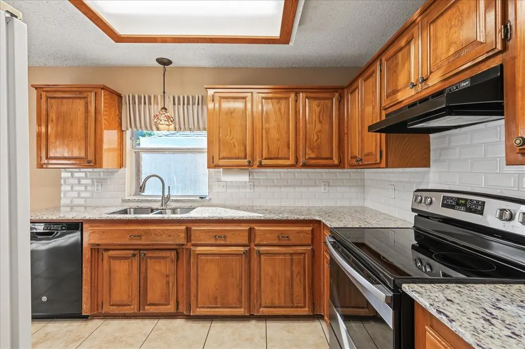 Photo 26 — 17308 N Crab Apple Place, Oklahoma City, OK 73012
