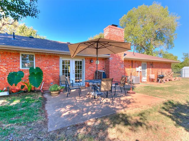 Photo 3 — 2630 N West Oaks Drive, Newcastle, OK 73065