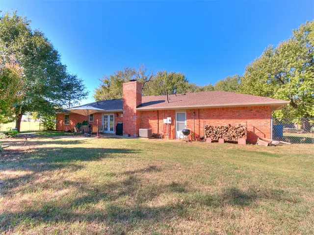 Photo 4 — 2630 N West Oaks Drive, Newcastle, OK 73065