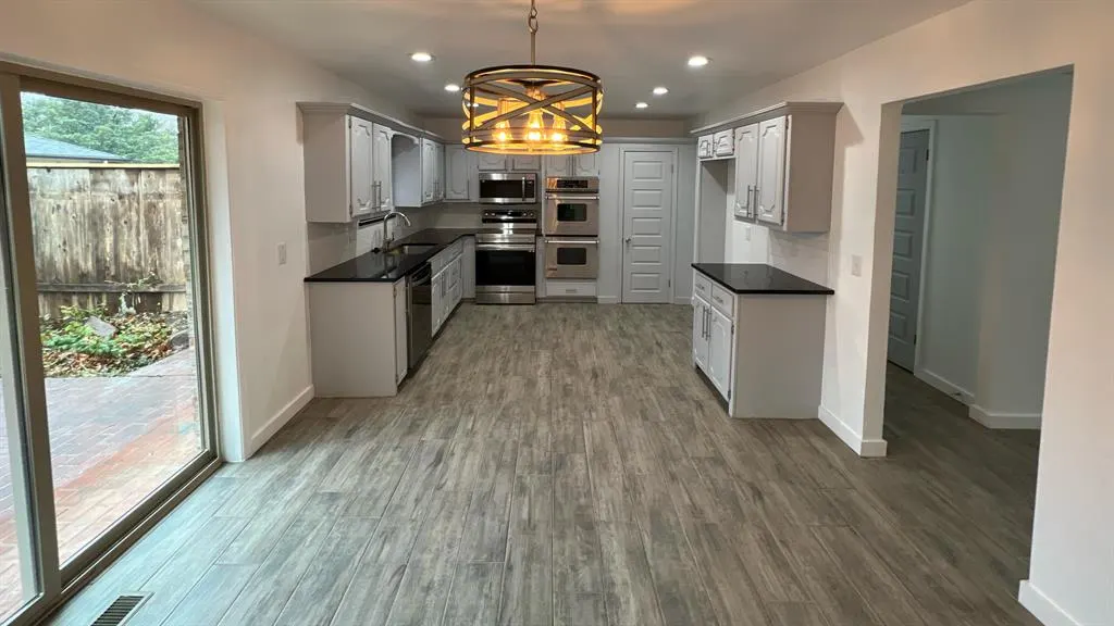 Photo 13 — 12510 Maple Ridge Road, Oklahoma City, OK 73120