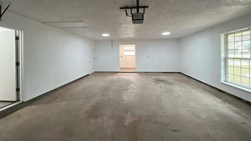 Photo 32 — 12510 Maple Ridge Road, Oklahoma City, OK 73120