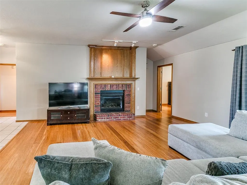 Photo 11 — 14317 Sylena Way, Oklahoma City, OK 73170
