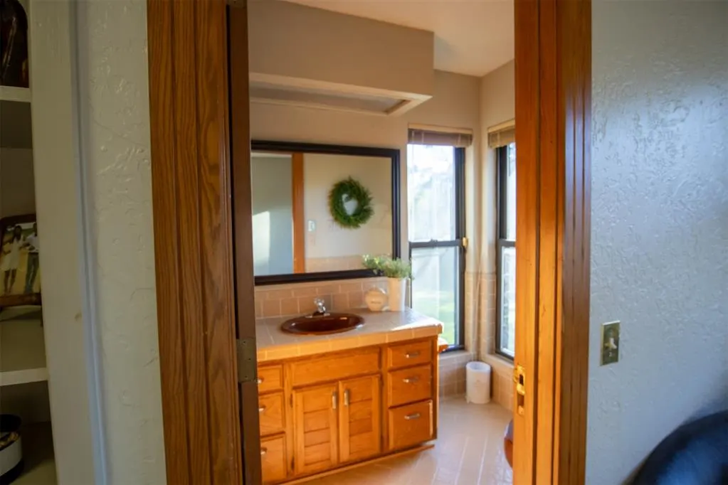 Photo 21 — 5 Creek Drive, Shawnee, OK 74801