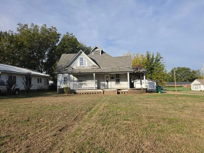 Front exterior — 501 S 3rd Street, Okemah, OK 74859