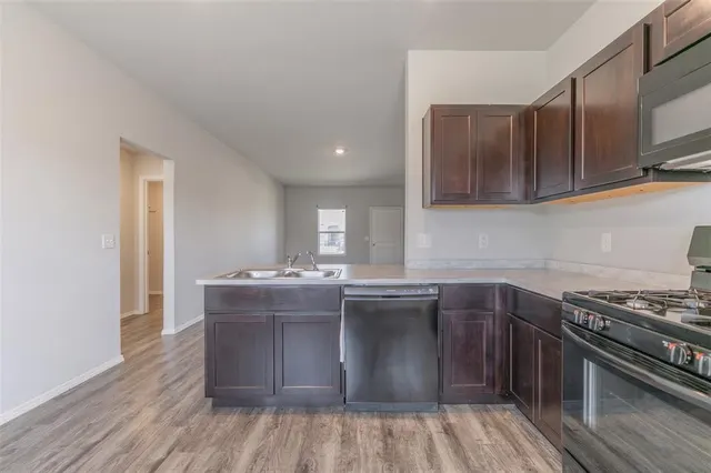 Photo 8 — 526 SE 3rd Terrace, Newcastle, OK 73065