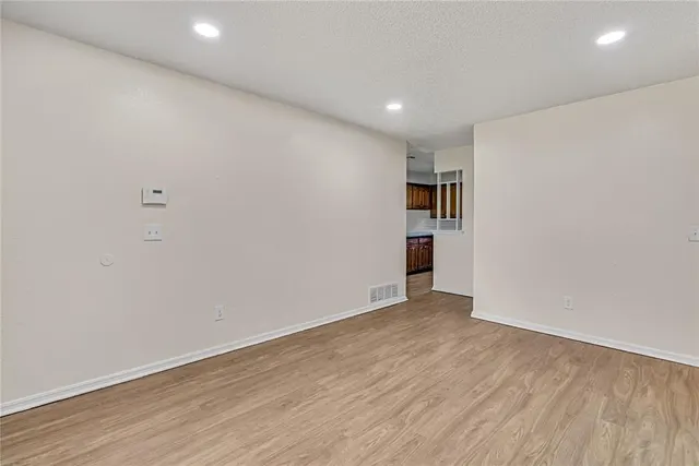 Photo 4 — 4504 Meadowpark Drive, Midwest City, OK 73110