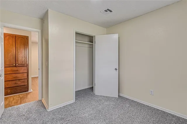 Photo 7 — 4504 Meadowpark Drive, Midwest City, OK 73110