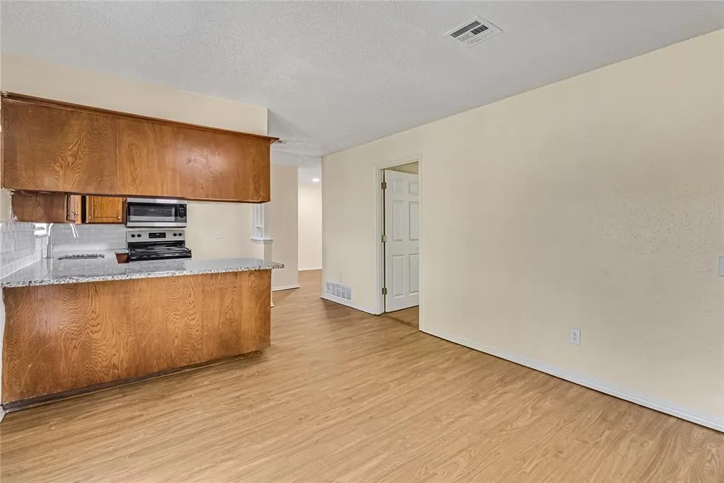 Photo 21 — 4504 Meadowpark Drive, Midwest City, OK 73110