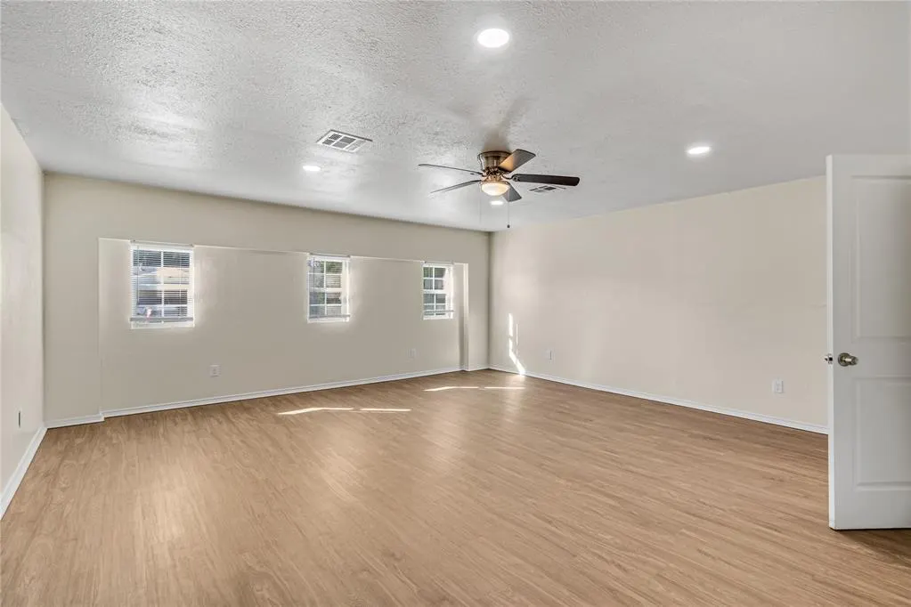 Photo 24 — 4504 Meadowpark Drive, Midwest City, OK 73110
