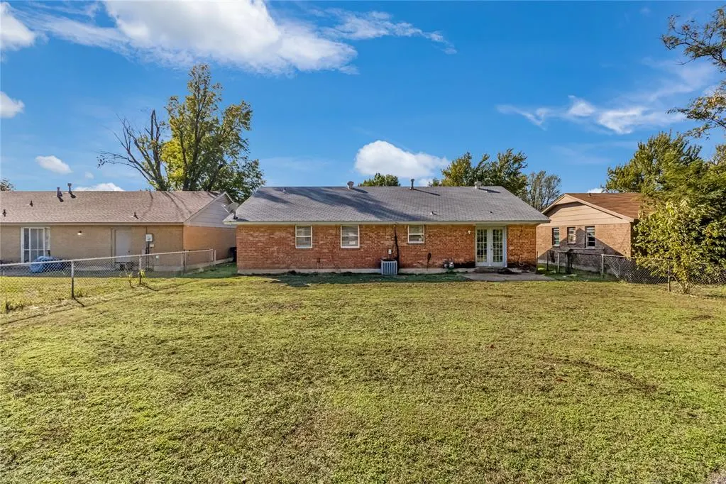 Photo 30 — 4504 Meadowpark Drive, Midwest City, OK 73110