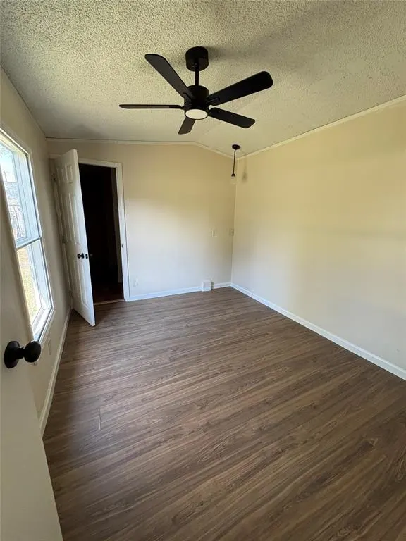 Photo 8 — 110 E Valley Rim Court, Shawnee, OK 74804