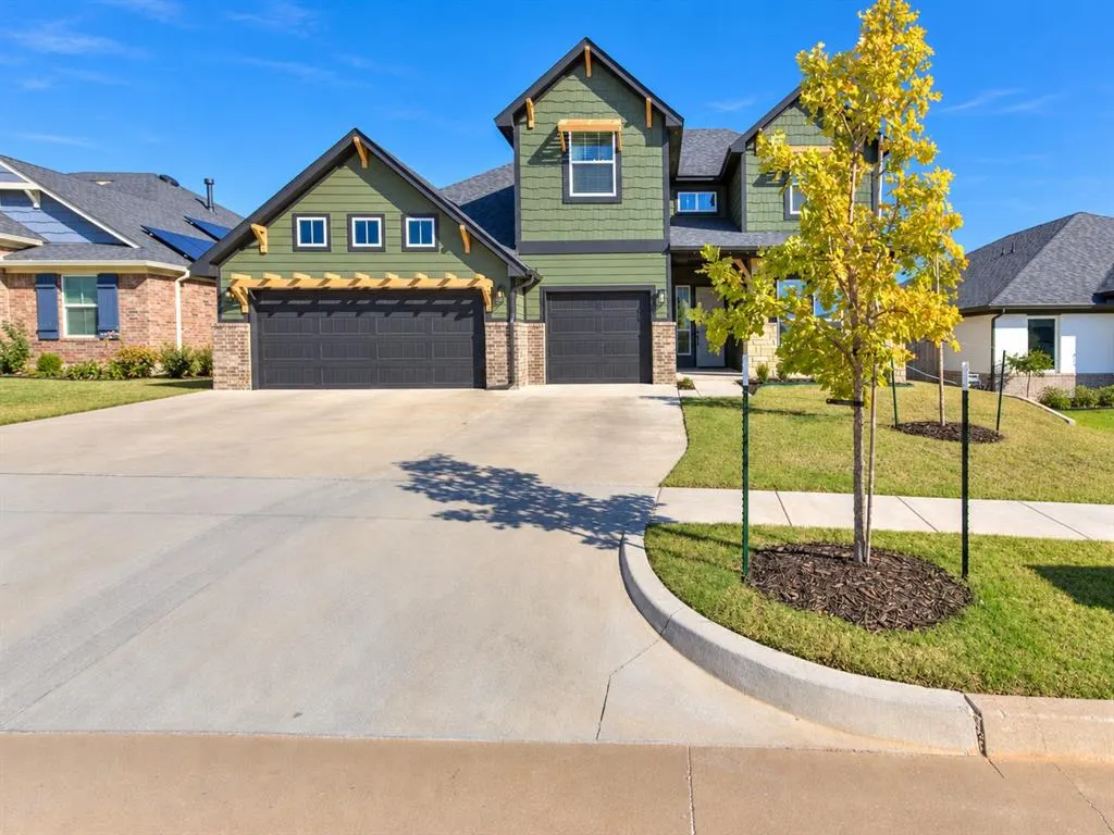 Photo 2 — 15908 Flint Drive, Oklahoma City, OK 73170