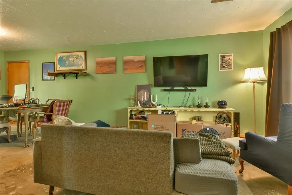 Photo 4 — 405 Vickie Drive, Del City, OK 73115