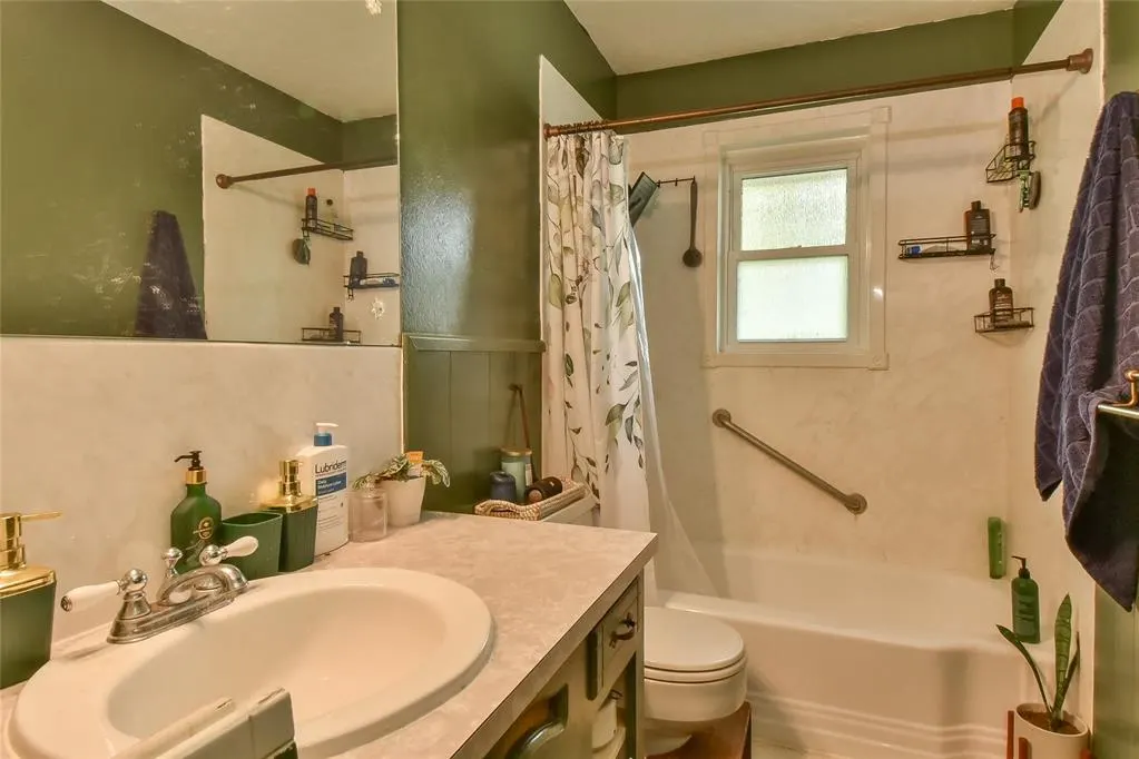 Photo 14 — 405 Vickie Drive, Del City, OK 73115