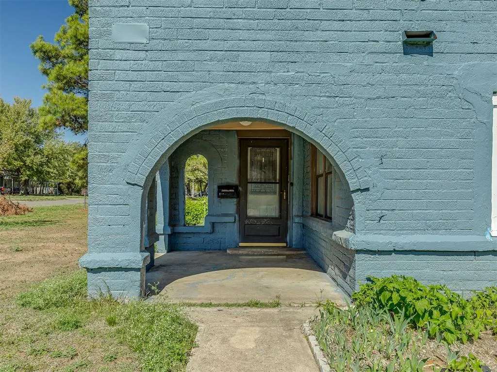 Photo 5 — 1827 S 20th Street, Chickasha, OK 73018