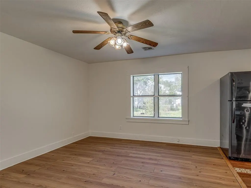 Photo 13 — 1827 S 20th Street, Chickasha, OK 73018