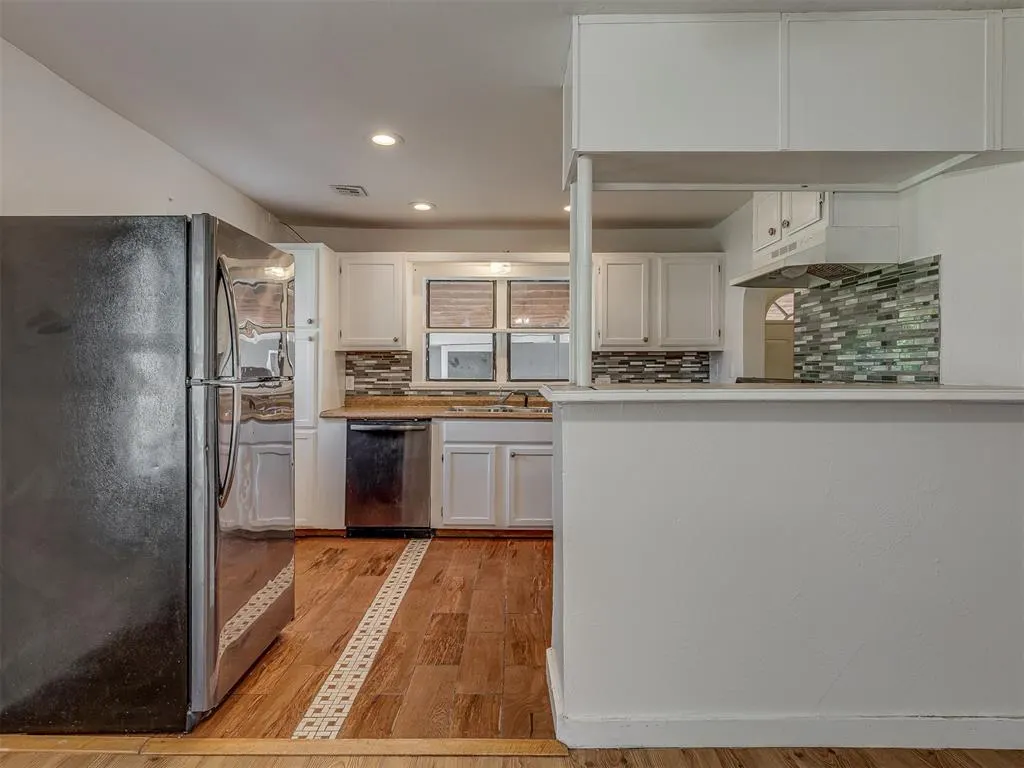 Photo 16 — 1827 S 20th Street, Chickasha, OK 73018