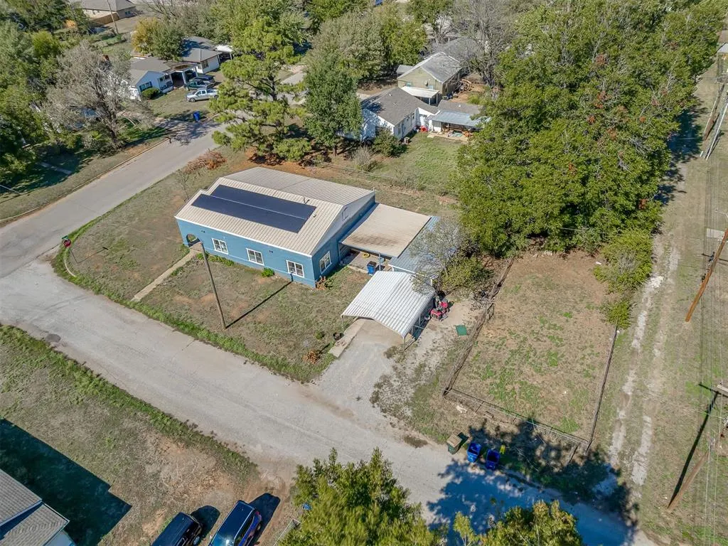 Photo 41 — 1827 S 20th Street, Chickasha, OK 73018