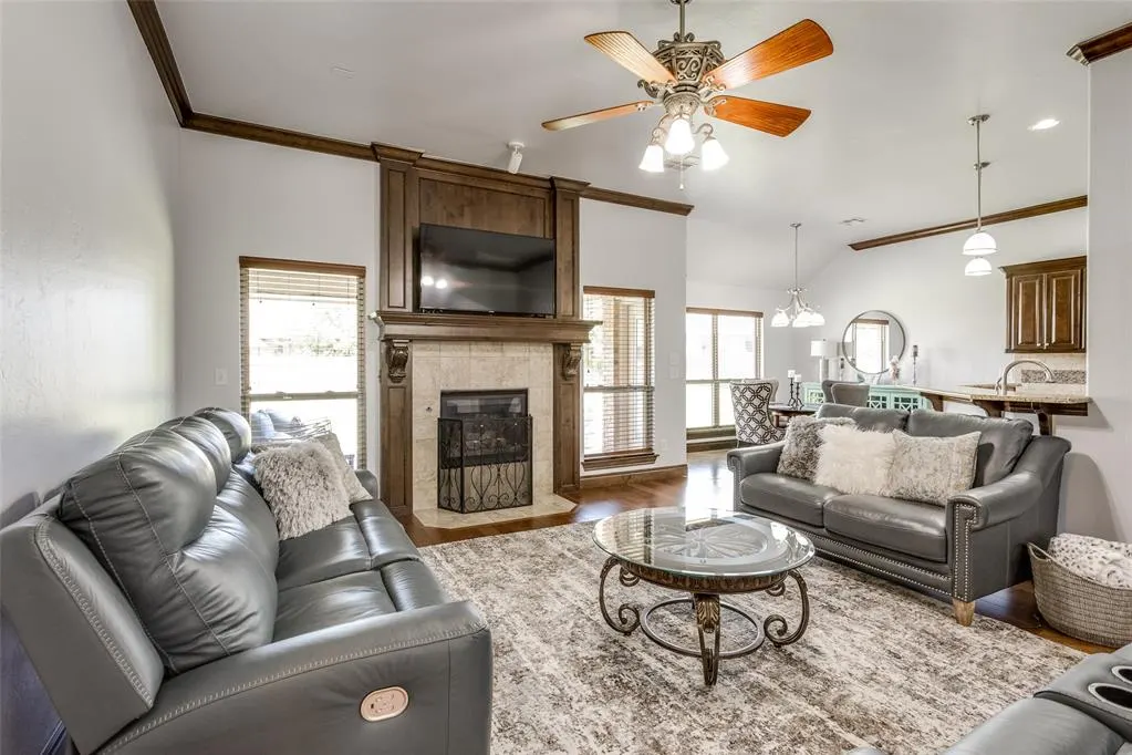 Photo 3 — 13608 Lark Lane, Oklahoma City, OK 73142