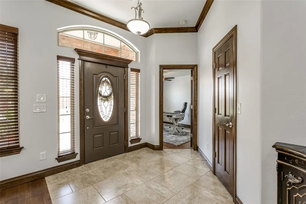 Photo 8 — 13608 Lark Lane, Oklahoma City, OK 73142
