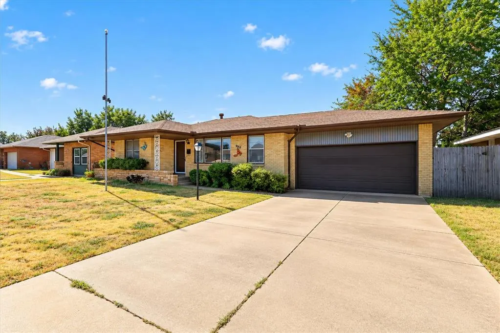 Photo 4 — 128 W Jarman Street, Midwest City, OK 73110