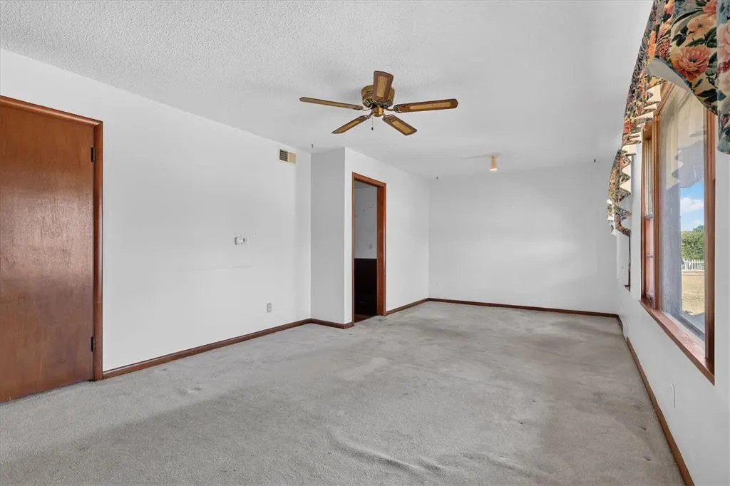 Photo 9 — 128 W Jarman Street, Midwest City, OK 73110