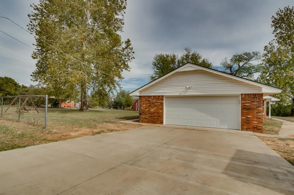 Photo 48 — 11401 E Sewell Avenue, Choctaw, OK 73020