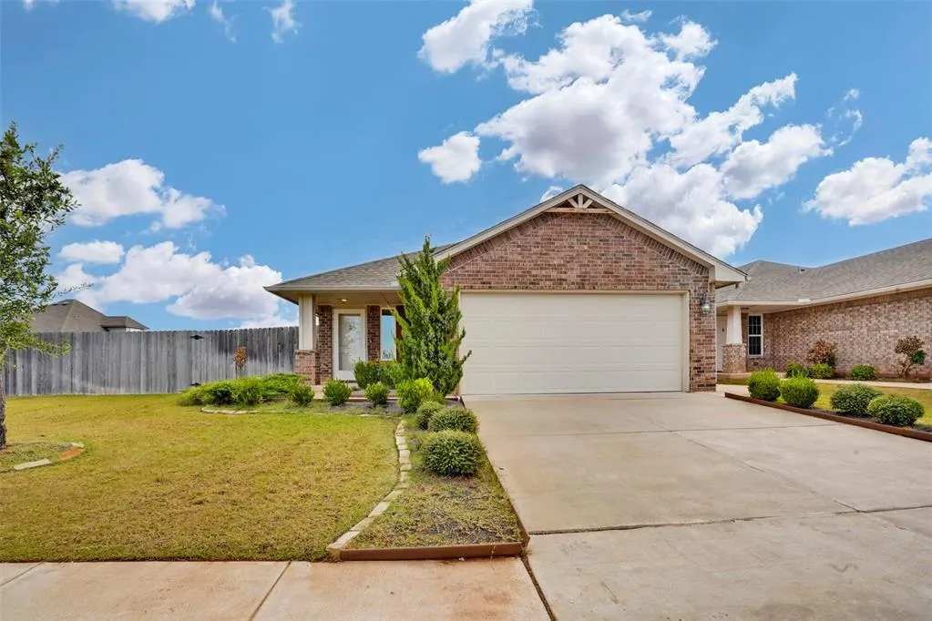 Photo 4 — 19628 Brookville Drive, Edmond, OK 73012