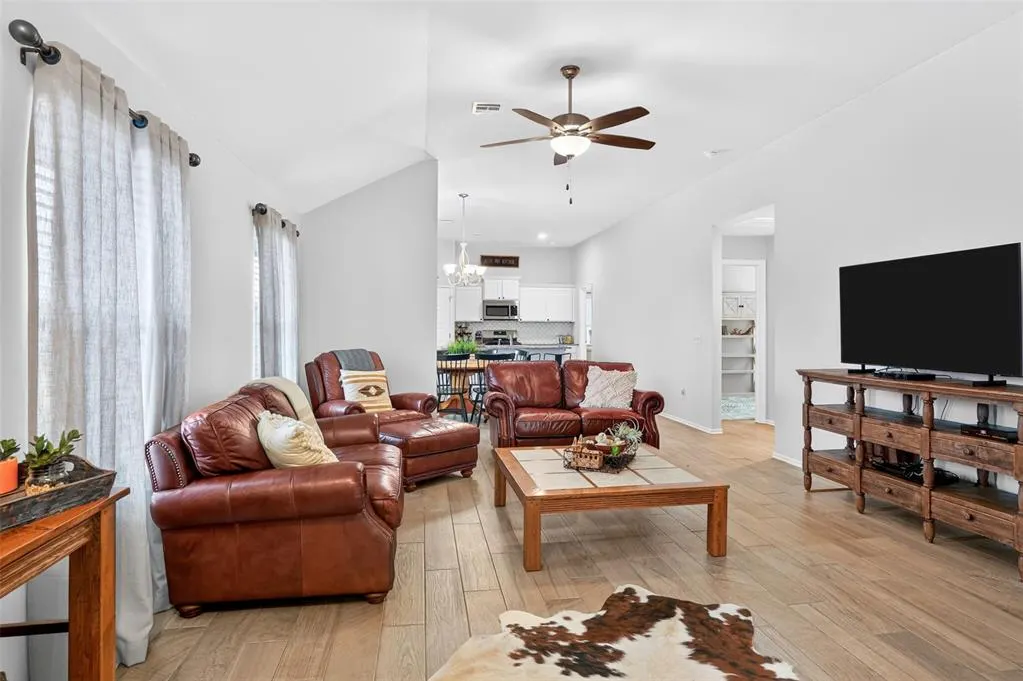 Photo 10 — 19628 Brookville Drive, Edmond, OK 73012