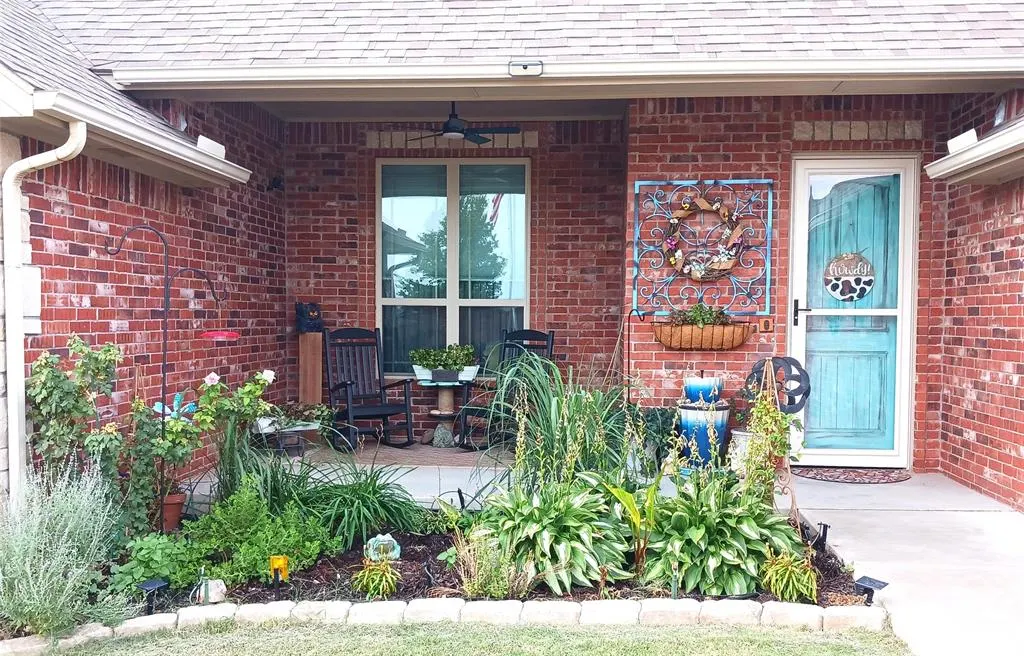 Photo 2 — 2706 Eagle Lake Drive, Blanchard, OK 73010