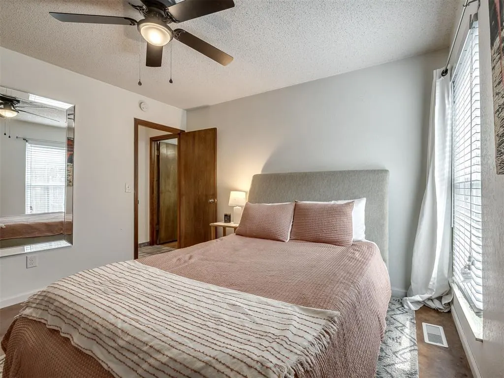 Photo 27 — 12016 Robinwood Place, Oklahoma City, OK 73120