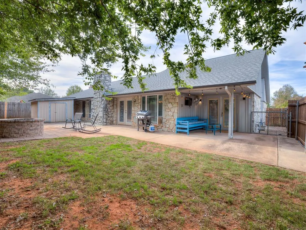 Photo 33 — 12016 Robinwood Place, Oklahoma City, OK 73120
