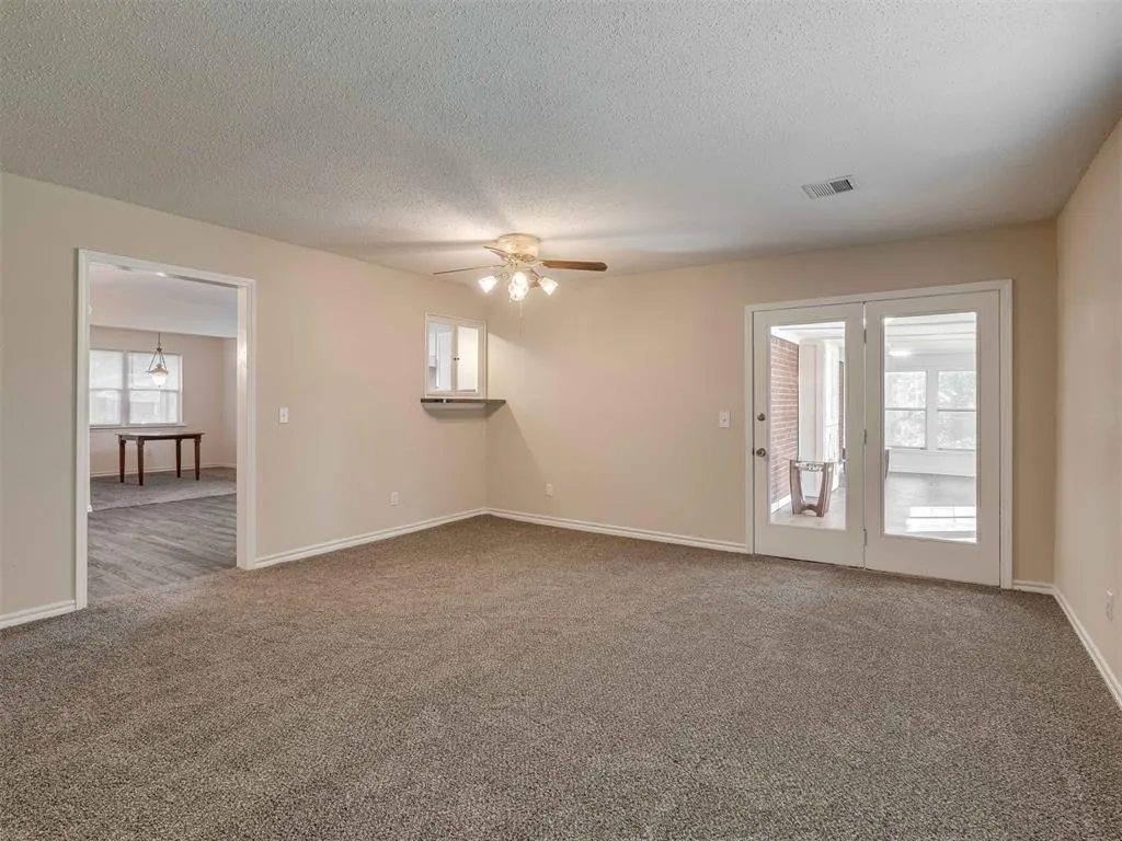 Photo 18 — 209 S Bristow Ave, Moore, OK 73160