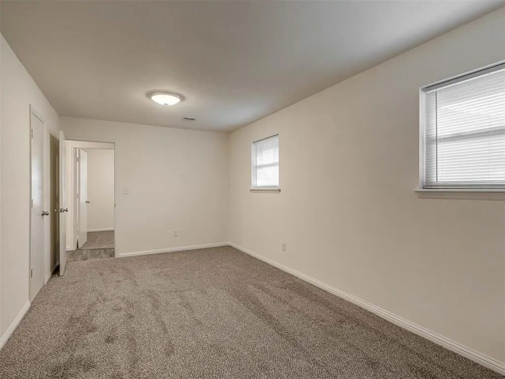 Photo 20 — 209 S Bristow Ave, Moore, OK 73160
