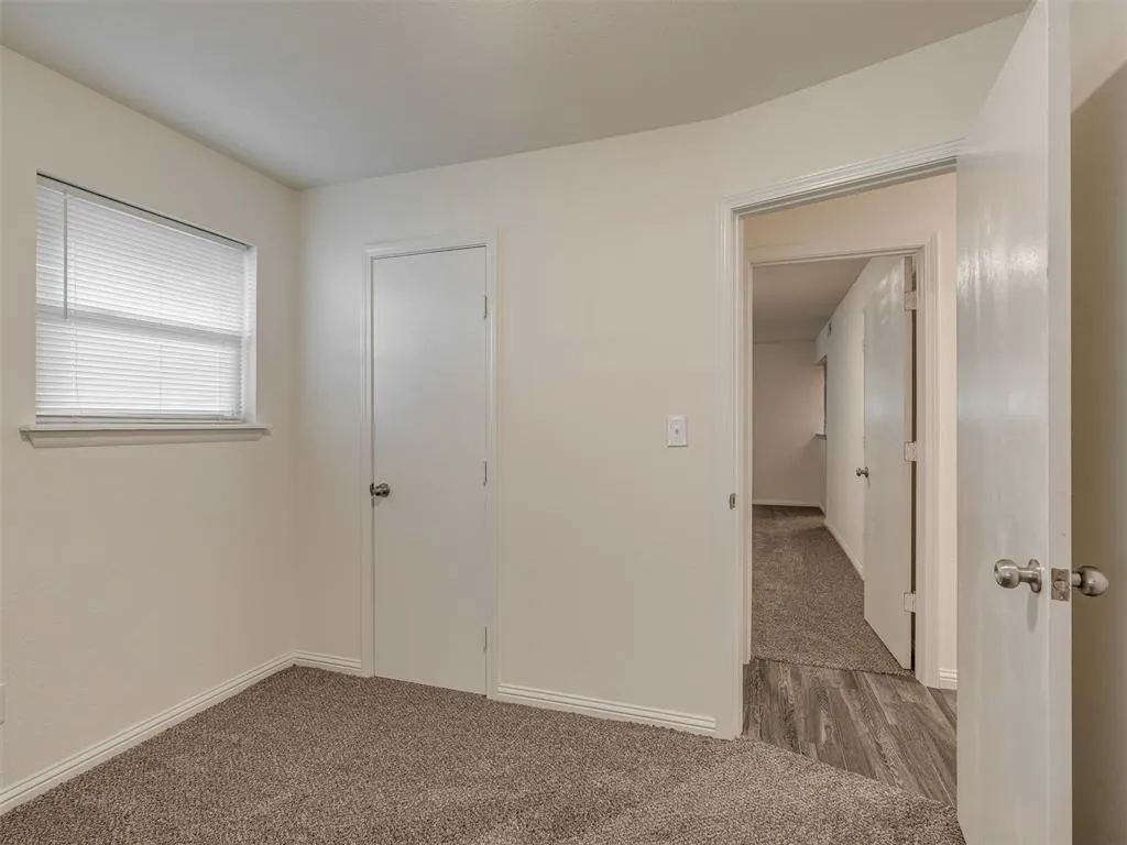 Photo 31 — 209 S Bristow Ave, Moore, OK 73160