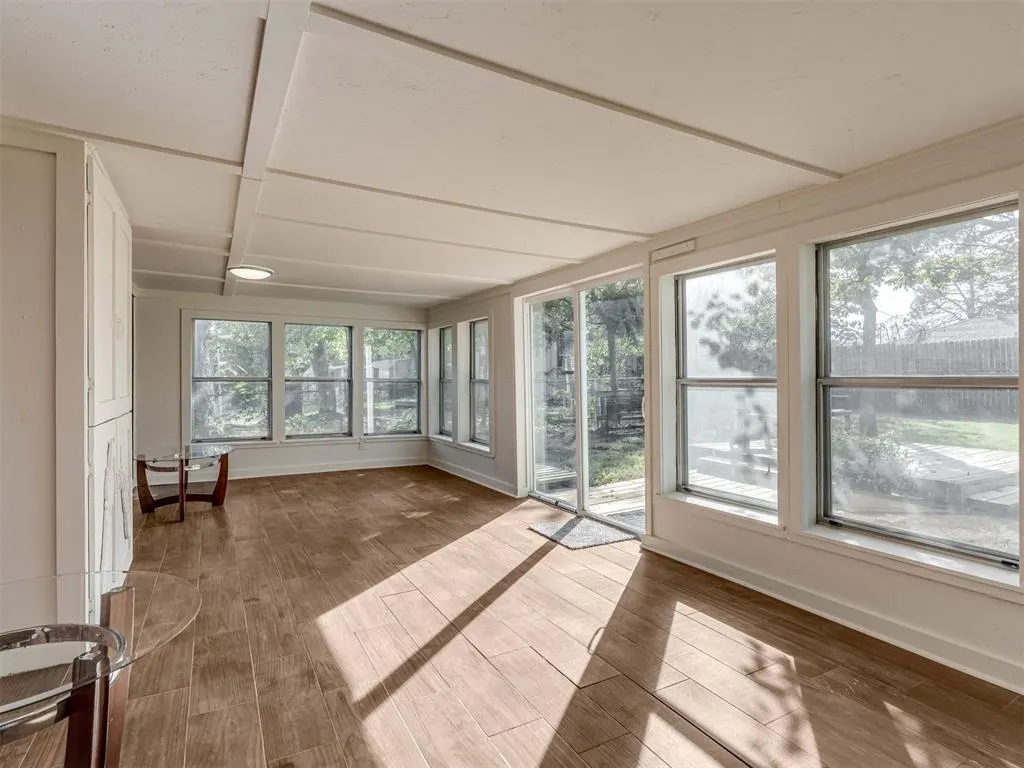 Photo 34 — 209 S Bristow Ave, Moore, OK 73160