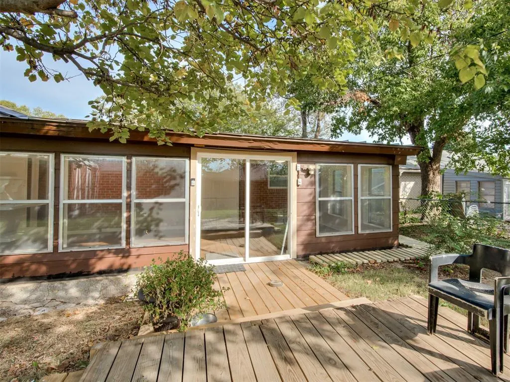 Photo 37 — 209 S Bristow Ave, Moore, OK 73160
